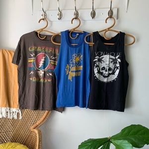 Rad shirt bundle 🤘🏼🌴🌺